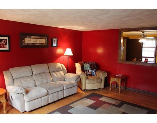 5 Butternut Cir, Springfield, MA 01128 photo 10