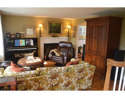 32 Beaufort Ave, Needham, MA 02492 photo 6