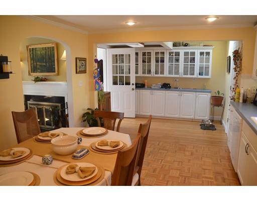 32 Beaufort Ave, Needham, MA 02492 photo 4