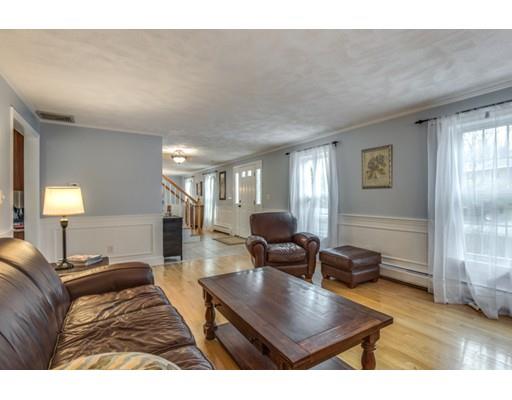 19 Treetops Ln, Danvers, MA 01923 photo 5