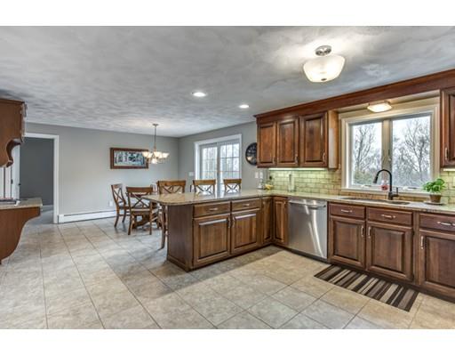 19 Treetops Ln, Danvers, MA 01923 photo 7