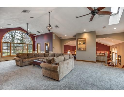 19 Treetops Ln, Danvers, MA 01923 photo 17
