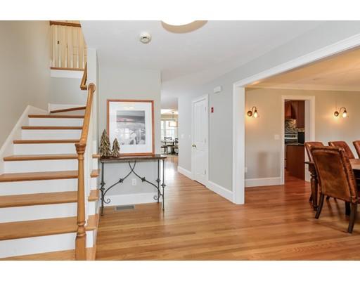 138 Glenview St, Upton, MA 01568 photo 4
