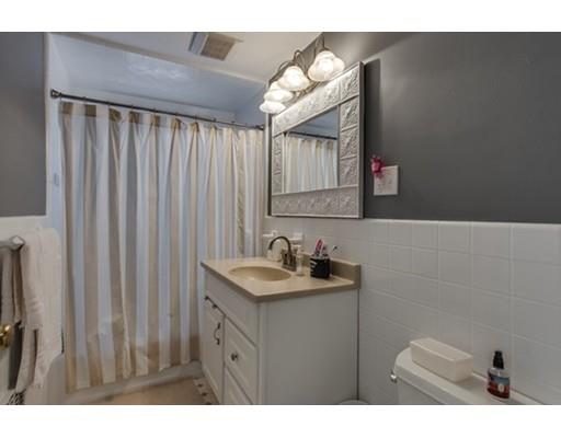 18 Maple St, Marblehead, MA 01945 photo 21