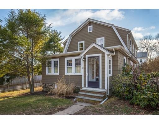 18 Maple St, Marblehead, MA 01945 photo 1
