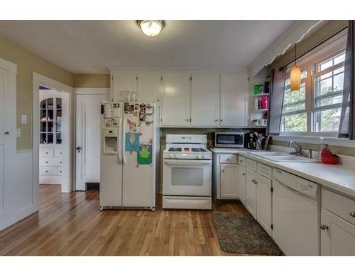 18 Maple St, Marblehead, MA 01945 photo 15