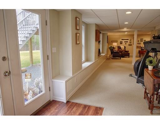29 Oak Ledge Cir, Rowley, MA 01969 photo 30