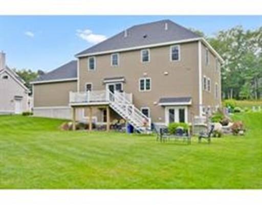29 Oak Ledge Cir, Rowley, MA 01969 photo 3