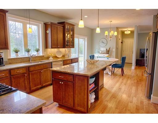 29 Oak Ledge Cir, Rowley, MA 01969 photo 8