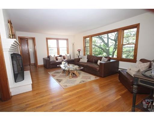 83 Robert Rd, Marblehead, MA 01945 photo 2