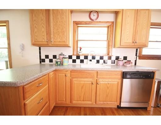 83 Robert Rd, Marblehead, MA 01945 photo 8