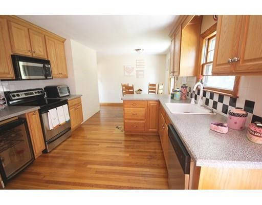83 Robert Rd, Marblehead, MA 01945 photo 10