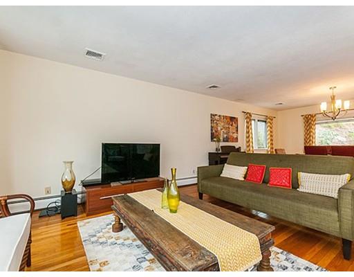 98 Risley Rd, Brookline, MA 02467 photo 5