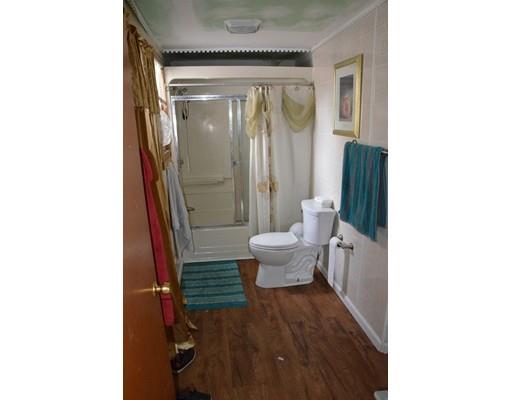 4 Kempton Ct, Lawrence, MA 01841 photo 4
