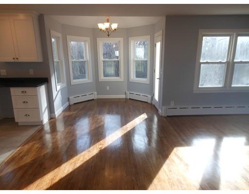 14 Broad St, Easthampton, MA 01027 photo 4
