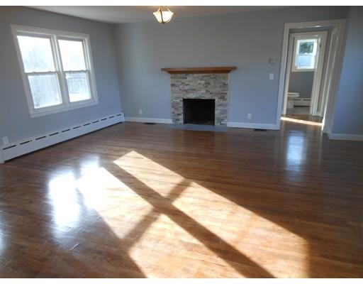 14 Broad St, Easthampton, MA 01027 photo 2