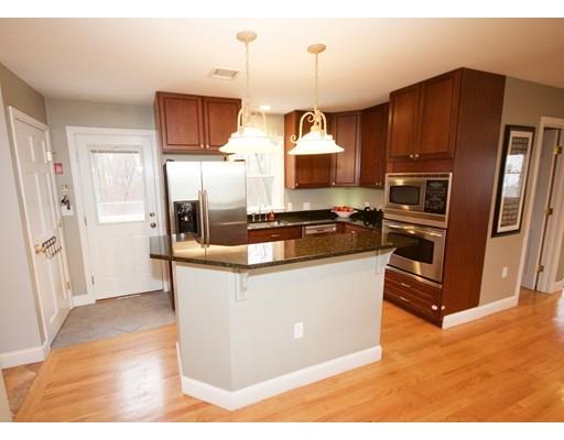 2 C St, Reading, MA 01867 photo 4