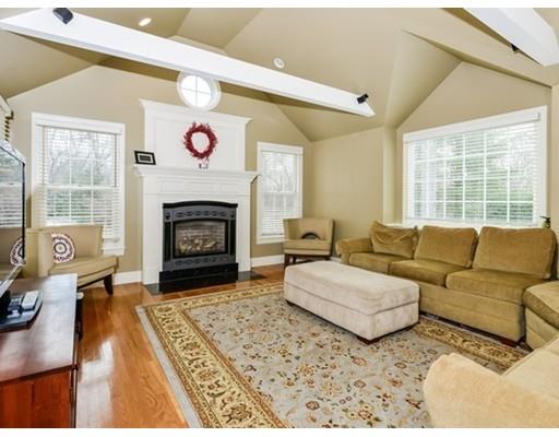 151 Dean Ave, Franklin, MA 02038 photo 2