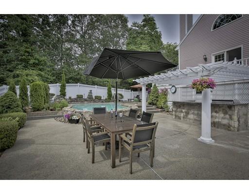 10 Hammersmith Dr, Saugus, MA 01906 photo 5