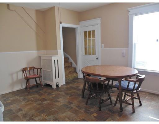 85 Clayton St, Springfield, MA 01107 photo 11