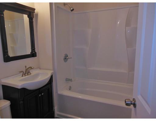 85 Clayton St, Springfield, MA 01107 photo 13