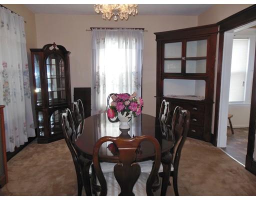 85 Clayton St, Springfield, MA 01107 photo 4