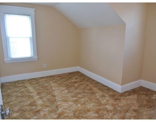 85 Clayton St, Springfield, MA 01107 photo 18