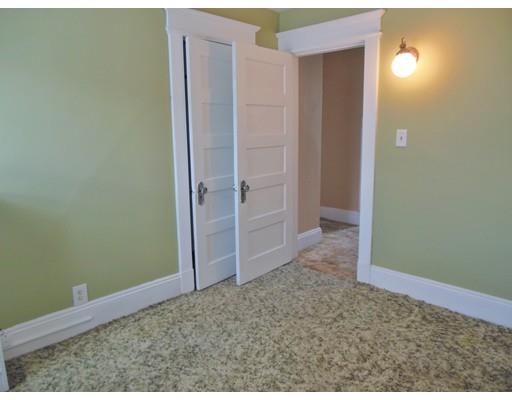 85 Clayton St, Springfield, MA 01107 photo 17
