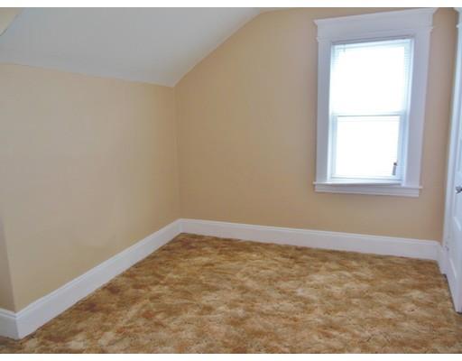 85 Clayton St, Springfield, MA 01107 photo 21