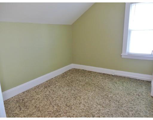 85 Clayton St, Springfield, MA 01107 photo 16