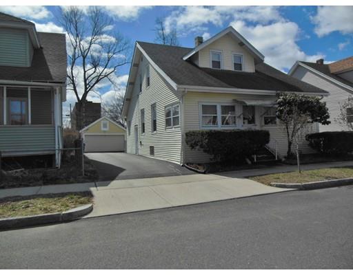 85 Clayton St, Springfield, MA 01107 photo 2