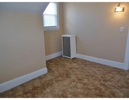 85 Clayton St, Springfield, MA 01107 photo 19