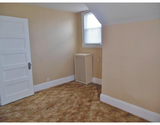 85 Clayton St, Springfield, MA 01107 photo 24