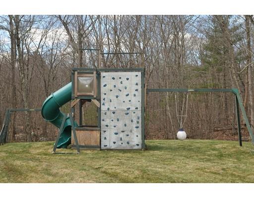 181 East St, Upton, MA 01568 photo 27