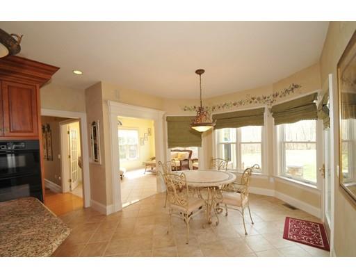 181 East St, Upton, MA 01568 photo 9
