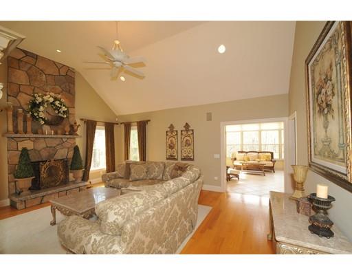 181 East St, Upton, MA 01568 photo 11
