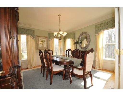 181 East St, Upton, MA 01568 photo 5