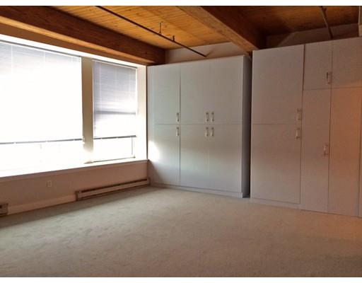 158 Chestnut St #3E, Springfield, MA 01103 photo 2