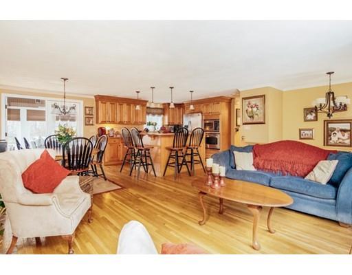 30 Ward St, Hingham, MA 02043 photo 6