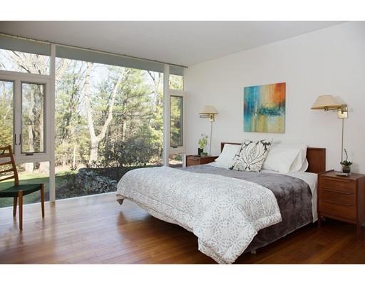75 Robin Rd, Weston, MA 02493 photo 4