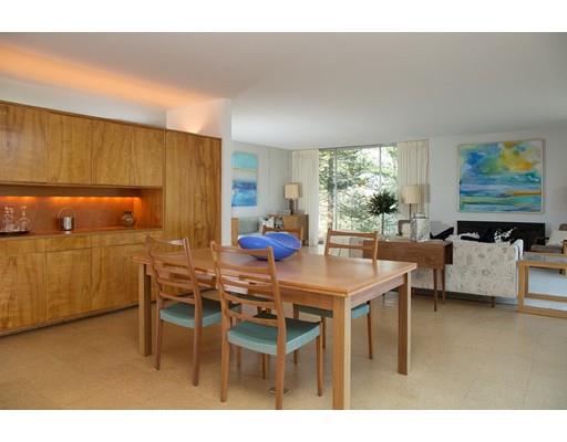 75 Robin Rd, Weston, MA 02493 photo 3