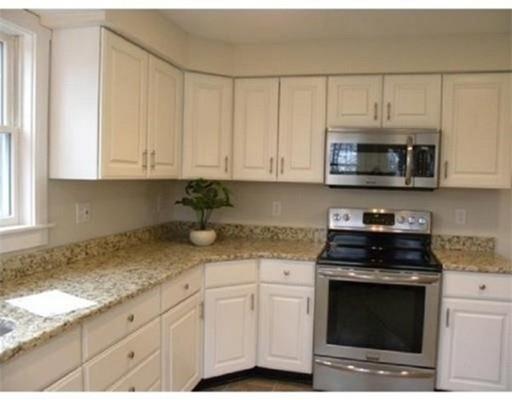 108 Gibbs Ave, Wareham, MA 02571 photo 3