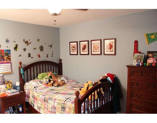 100 Wallace Rd, Sturbridge, MA 01566 photo 10