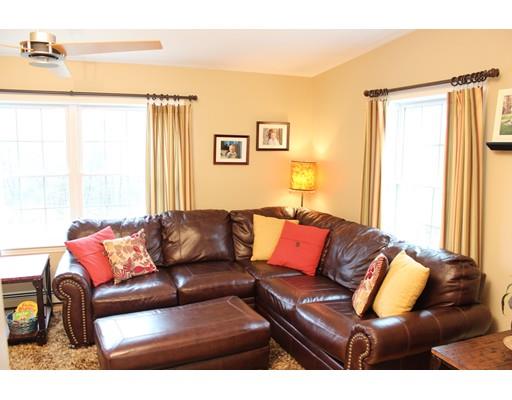 100 Wallace Rd, Sturbridge, MA 01566 photo 3
