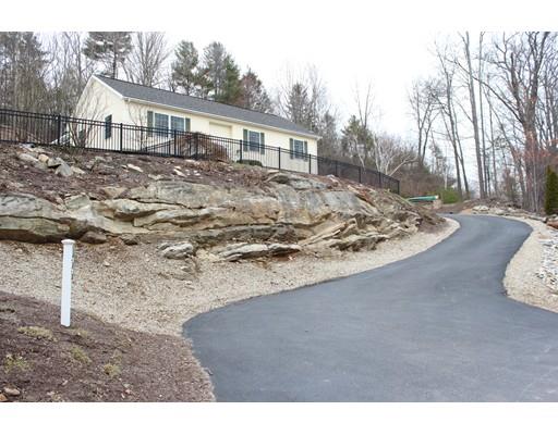 100 Wallace Rd, Sturbridge, MA 01566 photo 2