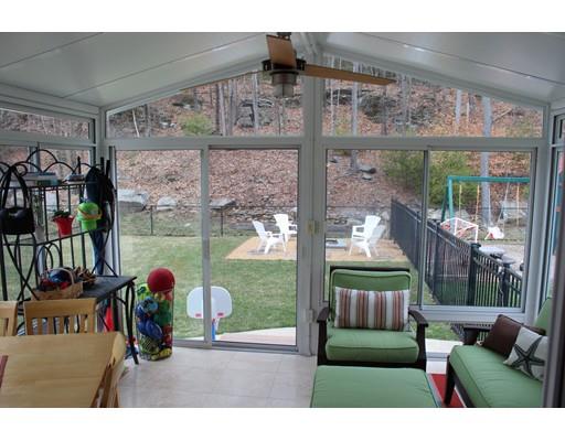 100 Wallace Rd, Sturbridge, MA 01566 photo 8