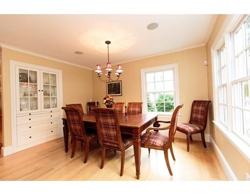 18 Thomas Rd, Wellesley, MA 02482 photo 3