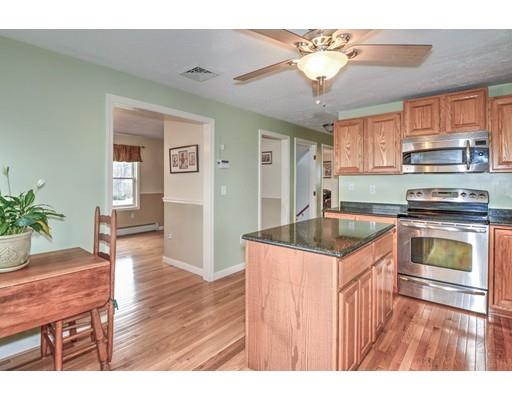 14 Marilyn Dr, Webster, MA 01570 photo 4