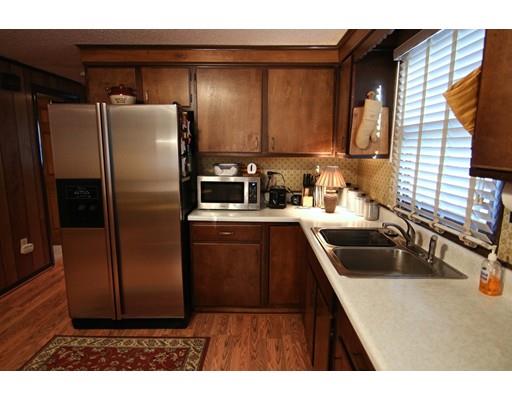 23 Harvard St, Everett, MA 02149 photo 4