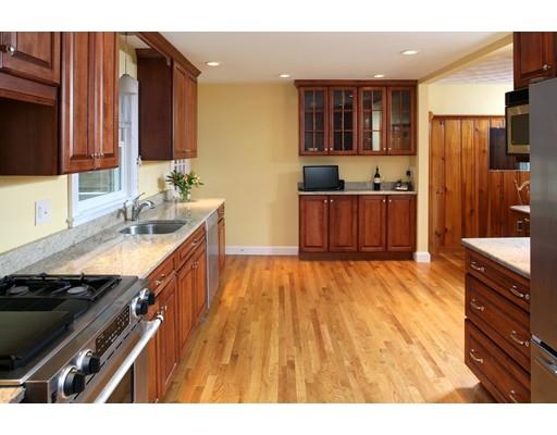38 Colonial Rd, Hingham, MA 02043 photo 2